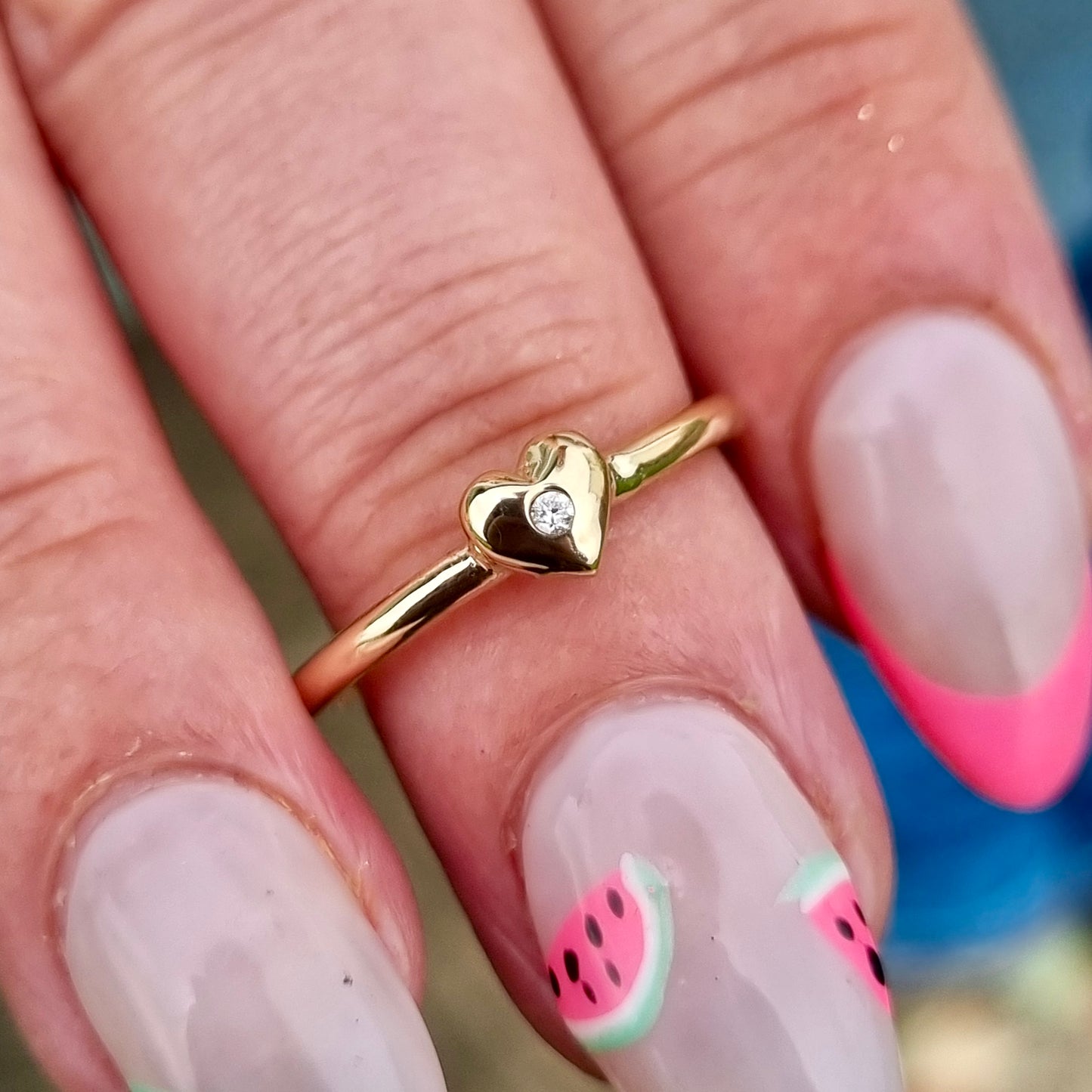 Sweetheart sparkle - gold ring with puffy heart and diamond