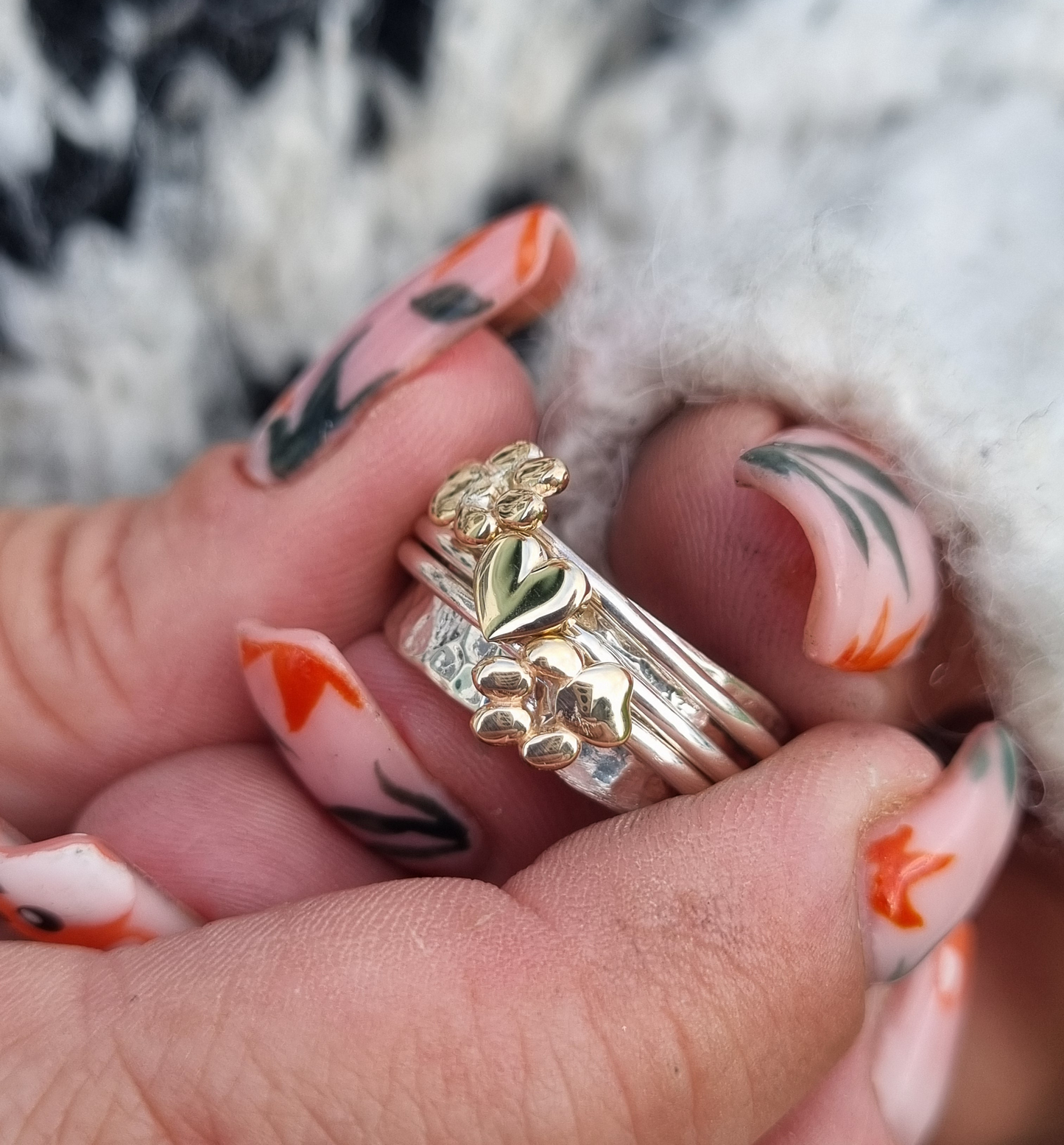 Paw spinning ring with solid gold or silver paw