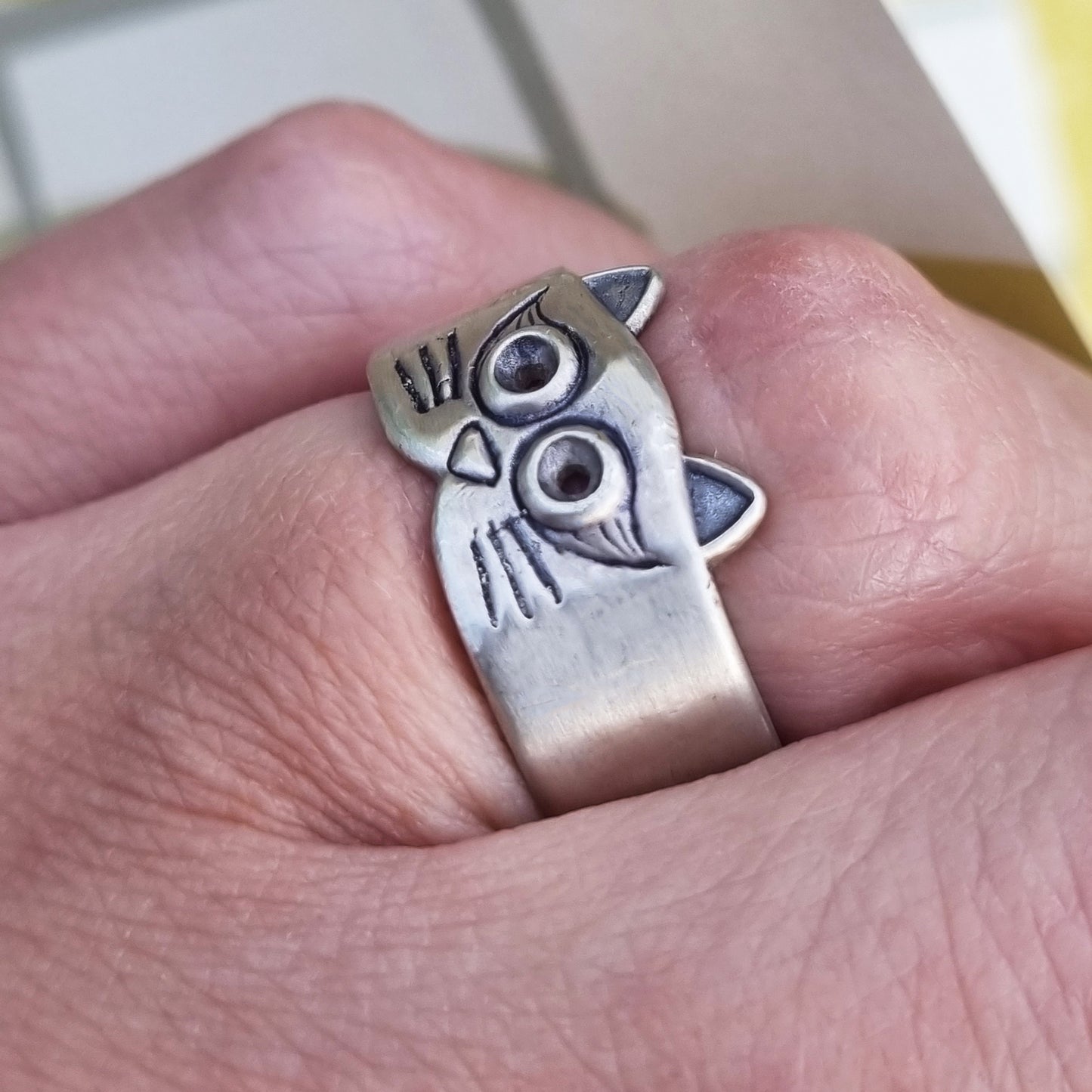 Cat ring - 'Crazylegs'