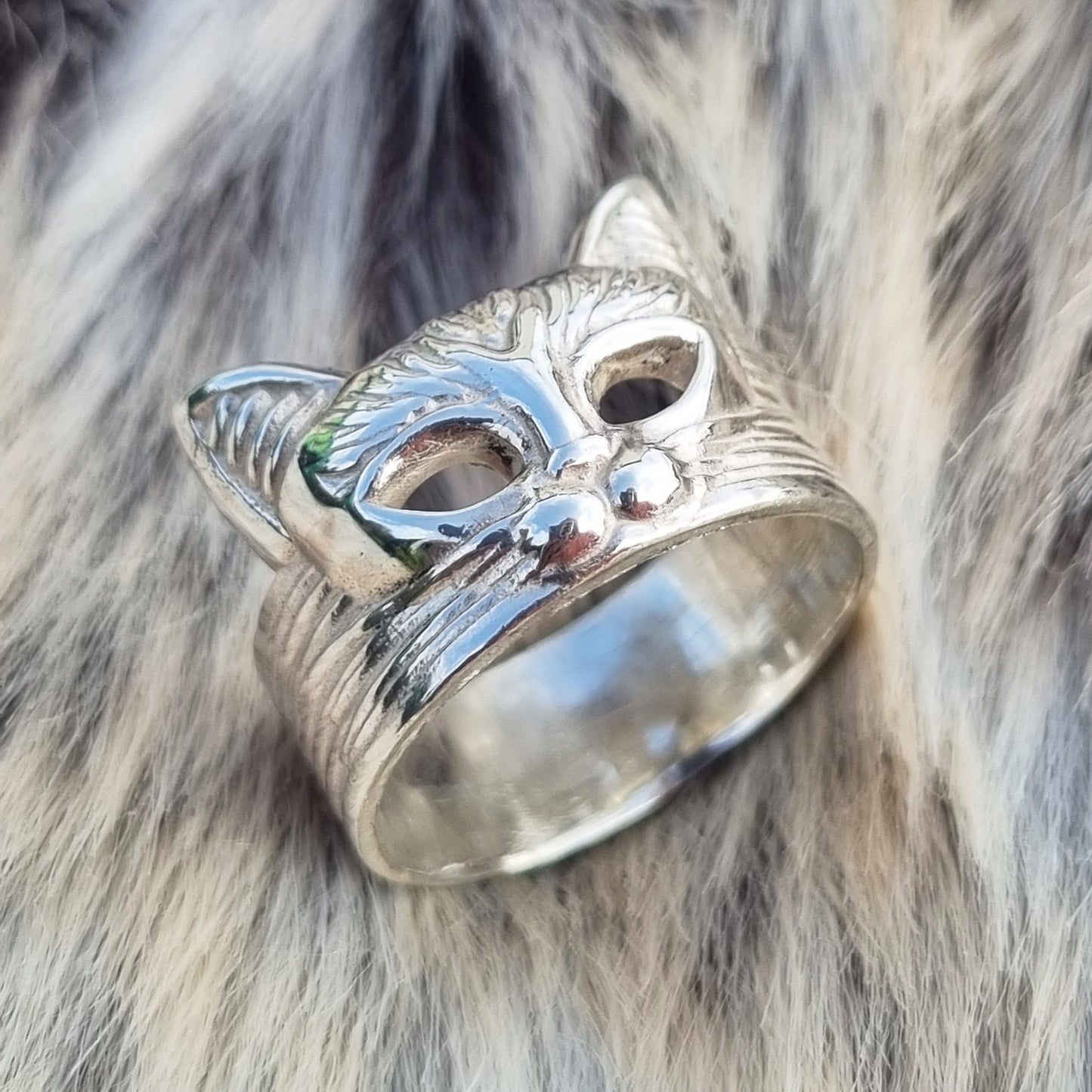 Cat ring - 'Cutie pie'