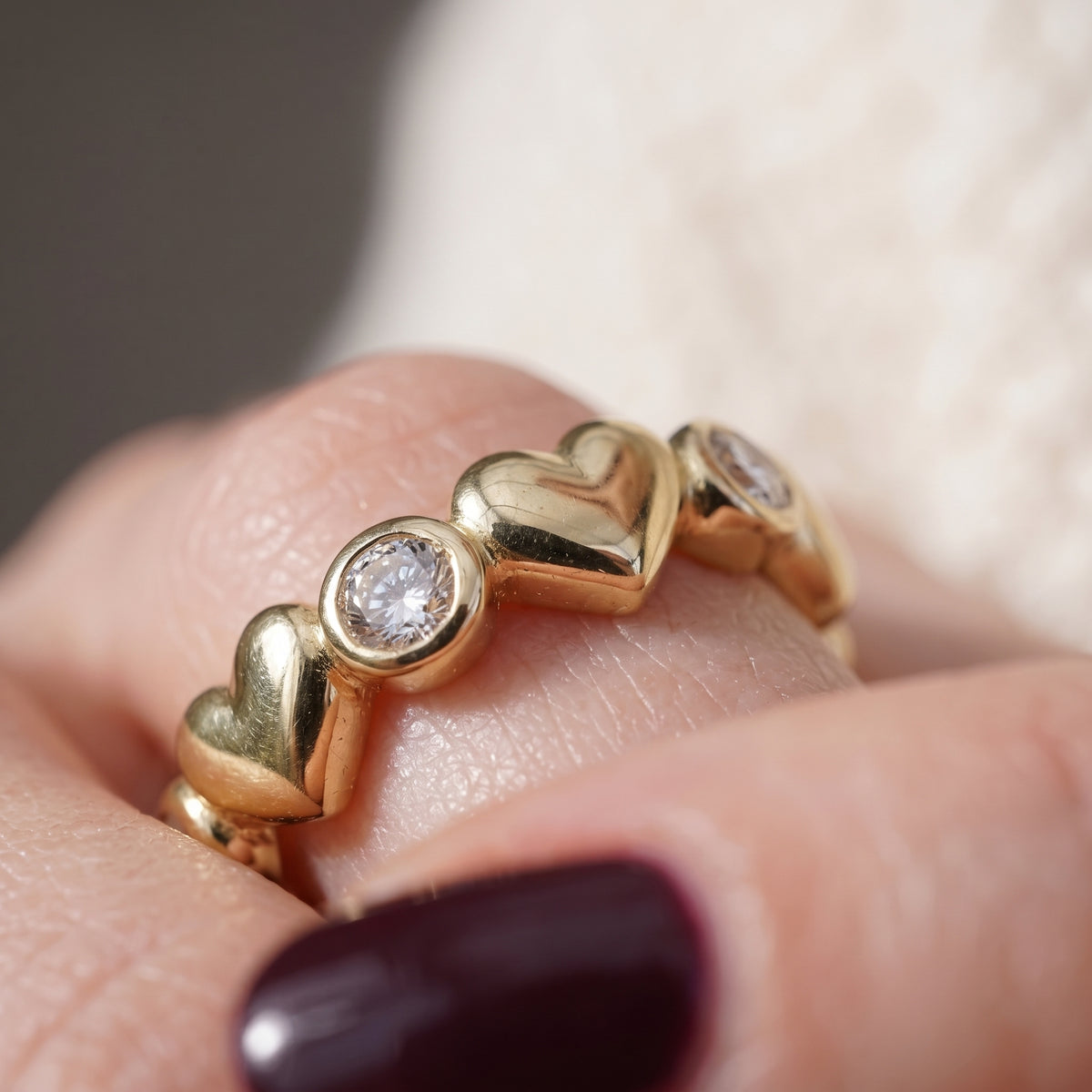 Heart spell - Enchanting ring with hearts and diamonds