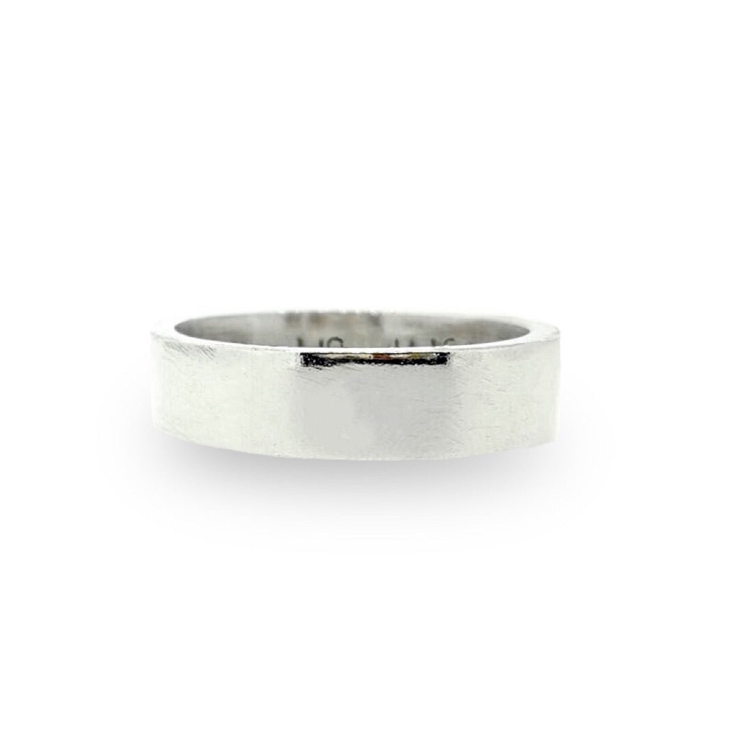 Chunky personalised man's ring. Solid silver with optional diamond