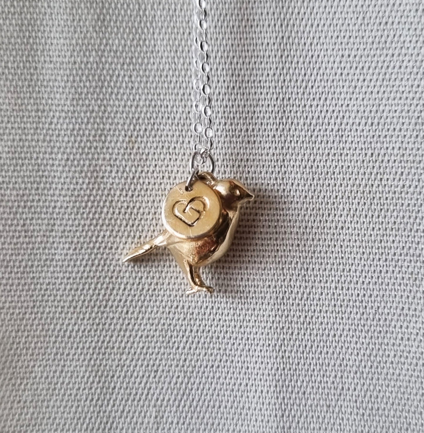 'Robin' the robin - Solid silver or gold bird necklace
