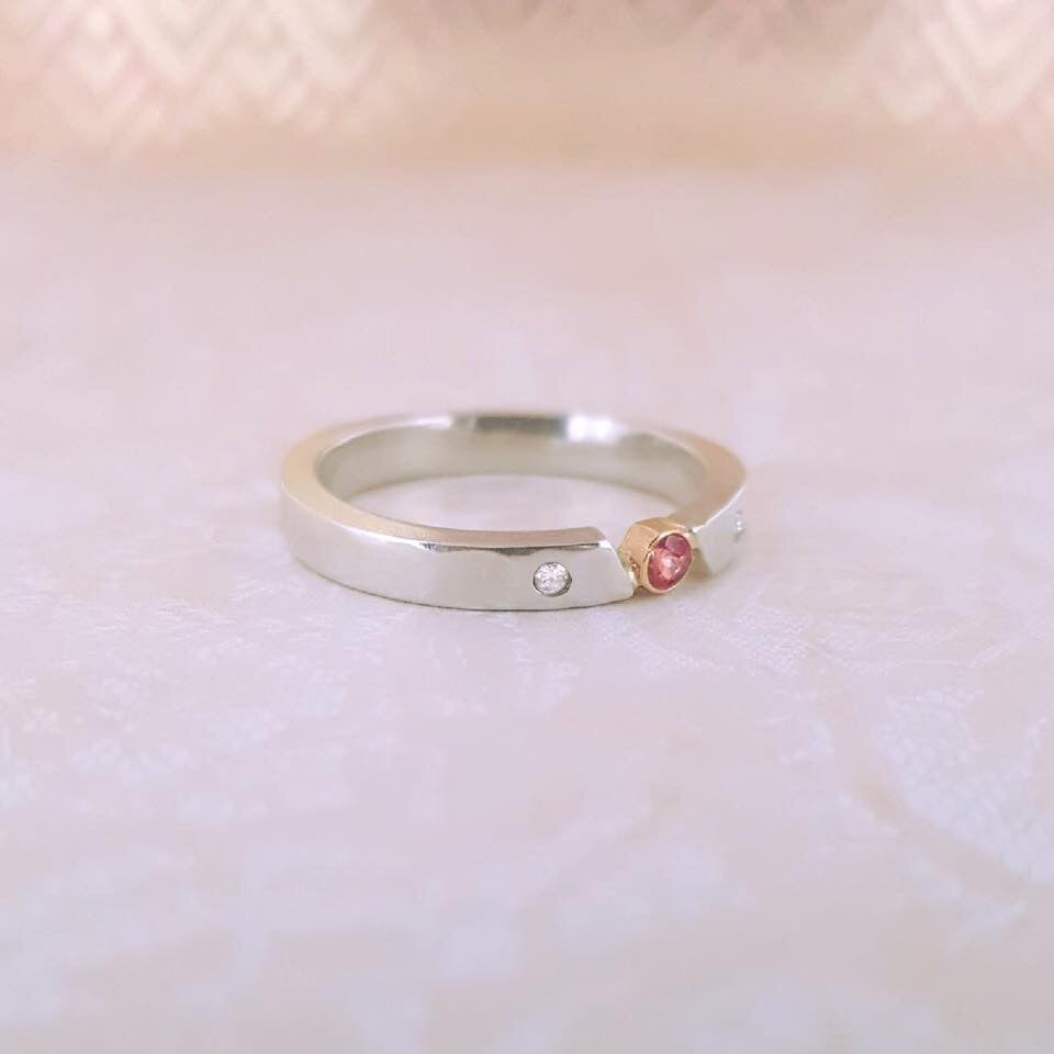 A place in the sun - pink sapphire ring with bezel setting