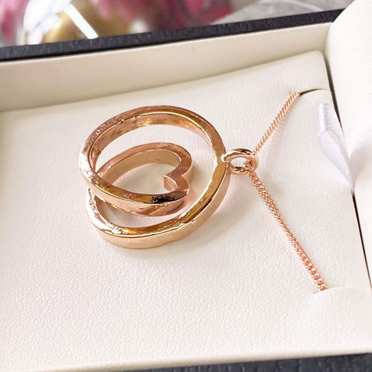 Infinite love classic - Solid gold spiral necklace