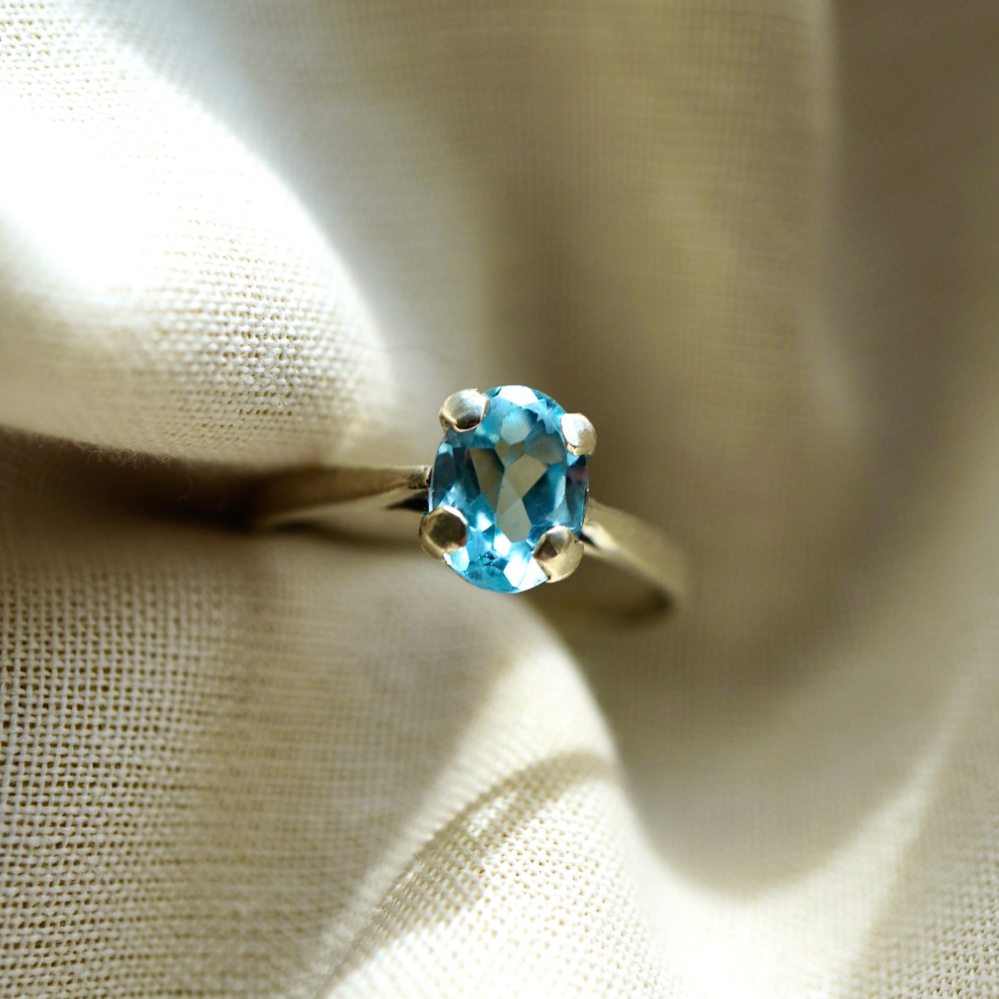 Classic topaz ring in solid silver
