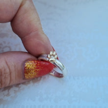 Load image into Gallery viewer, Item 237 - D shaped paw ring (Size P 1/2)