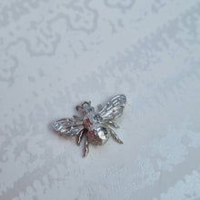 Load image into Gallery viewer, Item 256 -  Large solid silver bee necklace