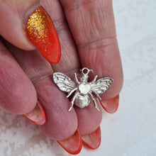 Load image into Gallery viewer, Item 256 -  Large solid silver bee necklace