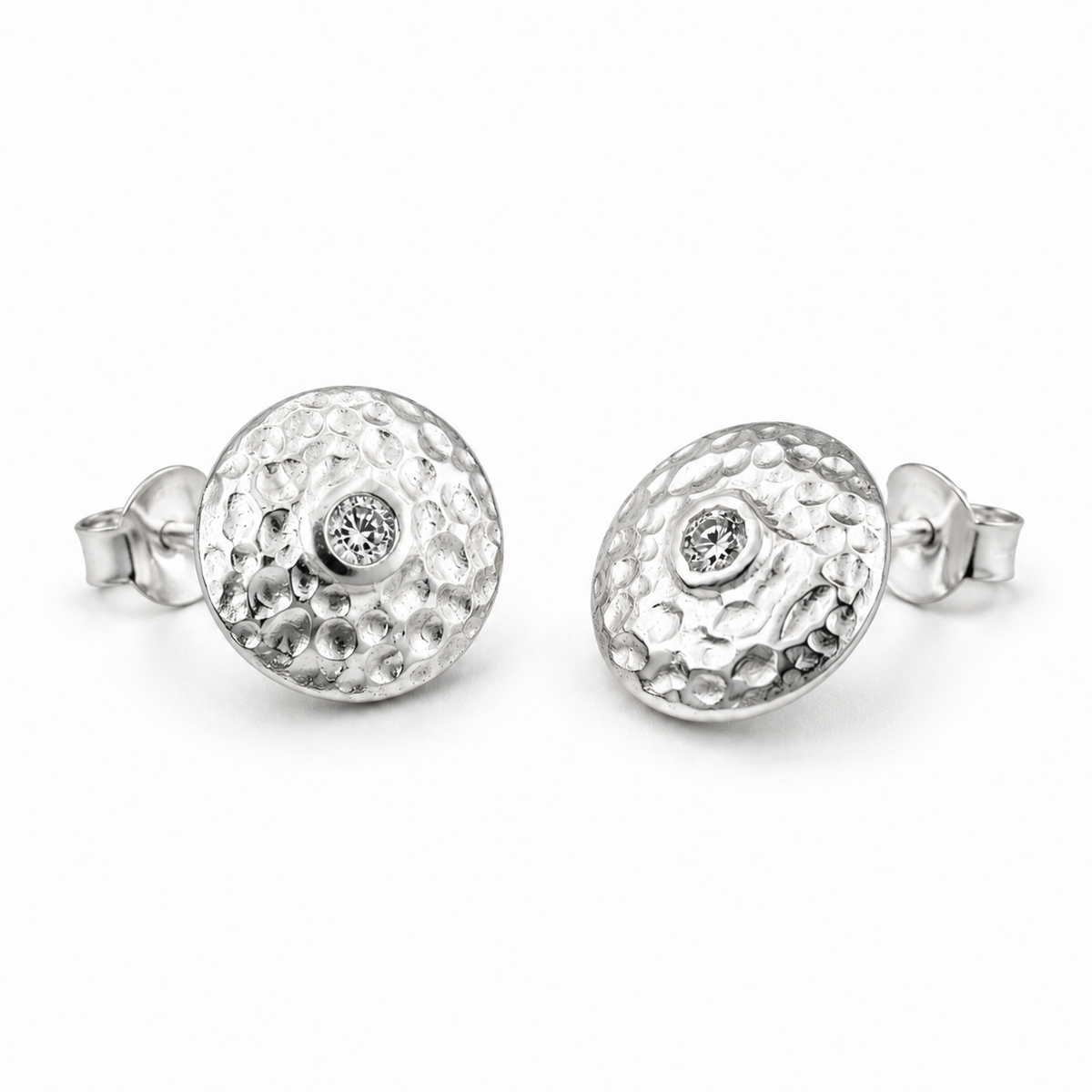 Gong earrings with diamonds