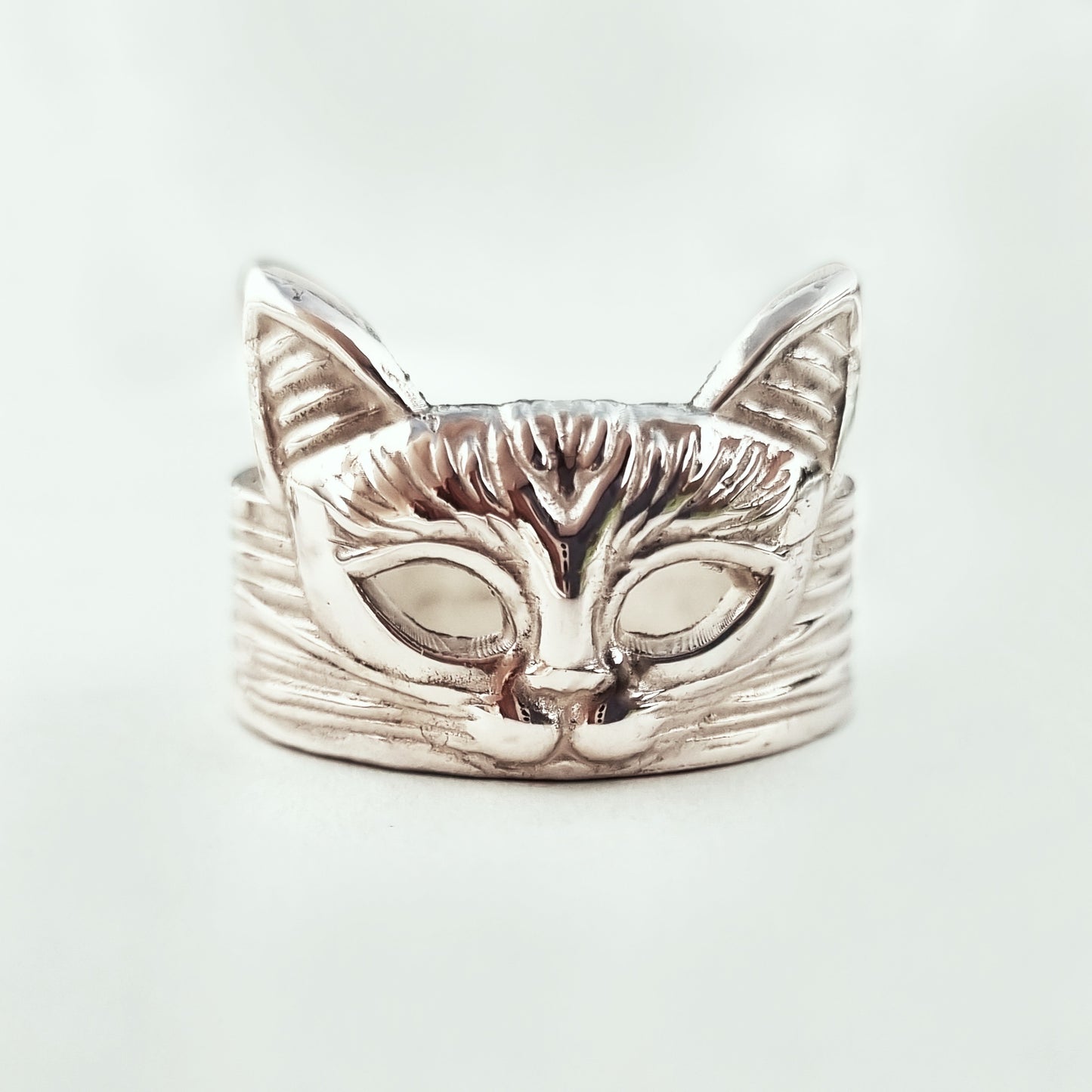 Cat ring - 'Cutie pie'