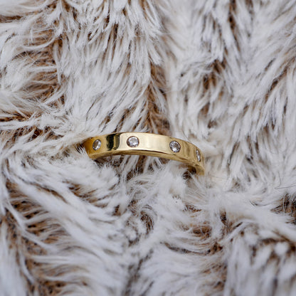 Double take - a ring with two personalities