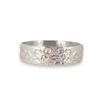 Load image into Gallery viewer, Wildflower meadow - etched pattern ring