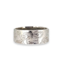 Load image into Gallery viewer, Wildflower meadow - Buttercup Spinning Ring