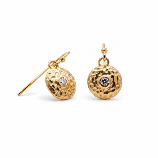 Gong earrings with diamonds