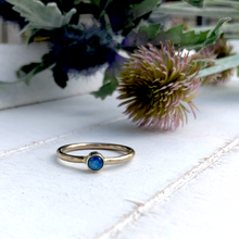 Load image into Gallery viewer, &#39;Ti amo&#39;. Solid gold birthstone ring