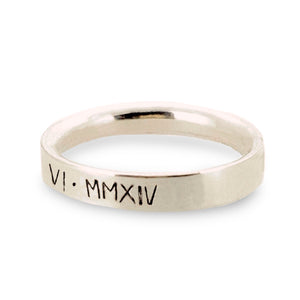 Personalised ladies' ring with Roman numerals. 9ct solid gold
