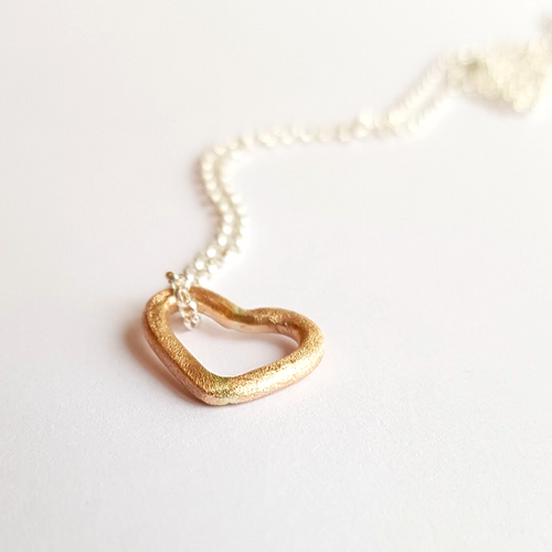 Solid gold sweetheart necklace