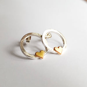 ‘One love’ earrings with solid gold hearts